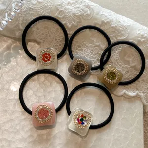 Corda per Capelli con Strass ad Alta Elasticità Minimalista Elastico in Cristallo Fermacoda Elegante Accessorio per Capelli da Donna