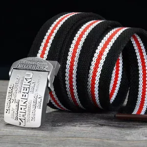 Cinturón de lona para hombre con rayas rojas blancas hebilla metálica estilo casual