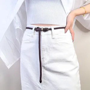 Schicker geflochtener Damengürtel, dunklebraune Taillenkordel für elegante Kleider und Röcke.