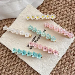 Sweet Floral Hair Clip Acrylic Rhinestone Artificial Pearl Side Hairpin Cute Hair Accessories For Women Daily Wear