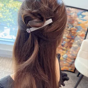 Koreanischer Stil Strass rechteckige Haarnadel für Damen, glänzende Kristall Frühlingsspange.