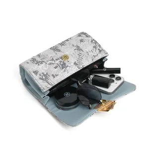 Elegant embroidered chain crossbody bag for women, chic vintage shoulder bag design