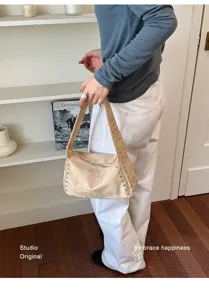 Retro braune Wildleder Nieten Achseltasche Umhängetasche Damen Herbst Winter Tasche