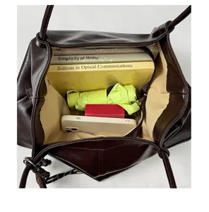 Grande borsa tote vintage in pelle marrone da donna, borsa a spalla capiente per uso quotidiano.