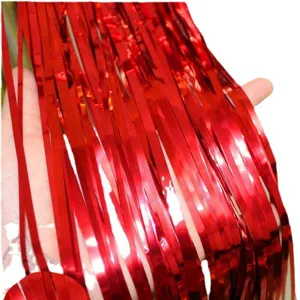 Cortina de flecos de lamina roja 2m para decoracion de fondo de fiesta de bodas.