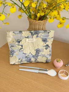 Stylish floral jacquard cosmetic bag travel makeup pouch portable toiletry storage organizer