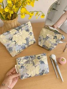 Embossed Floral Cosmetic Bag Portable Handbag Travel Storage Organizer Pouch Makeup Bag For Women Blue Gold Core