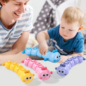 Lindo juguete de oruga de cuerda de plástico colorido para niños juego interactivo