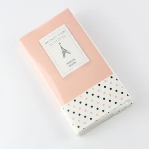 Mini album photo pour photos polaroid, design à pois roses avec housse de protection.