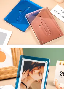 Marco de fotos de acrílico transparente soporte de escritorio para tarjetas fotográficas.