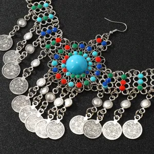 Coiffe de front ethnique bohème chaîne de tête de mariée avec pierres colorées et pendentifs