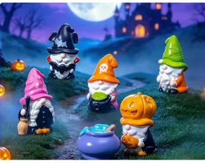 Set di statuine di gnomi in resina di Halloween, strega zucca per decorazione della scrivania.