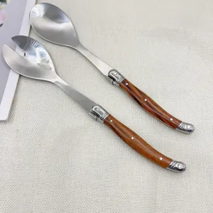 Edelstahl Salatbesteck Gabel Löffel Set mit Holzgriff, Detailansicht von Besteck für Küche.