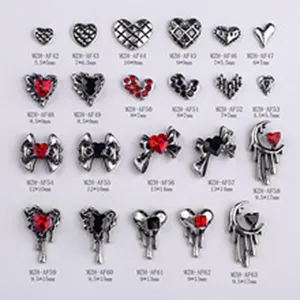 Charms pour ongles en alliage gothique cœur strass style punk DIY accessoires pour ongles déco