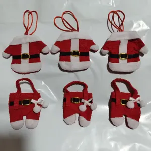 Kerst miniatuur Kerstman kleding en broek bestek tassen set voor feestelijke tafel
