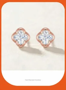 Exquisite S925 silver moissanite clover stud earrings, elegant rose gold finish for daily wear.