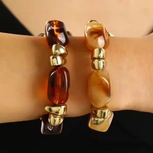 Retro resin bead bracelet set for women, featuring stylish irregular caramel stones.