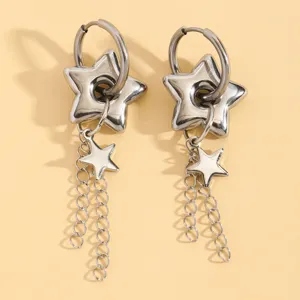 Orecchini pendenti con stelle in metallo rétro dettaglio, gioielli argento punk.