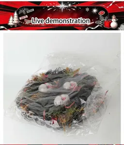 Guirnalda de calavera de horror de Halloween con malla para accesorios de fiesta espeluznantes.