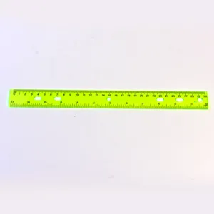 Righello dritto in plastica da 30cm con 6 fori, strumento da disegno verde neon per scuola.