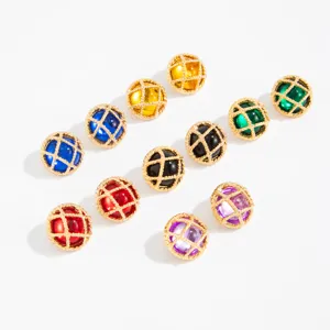 Vintage kleurrijke bal oorknopjes met retro gouden kooi ontwerp voor dames dagelijks.
