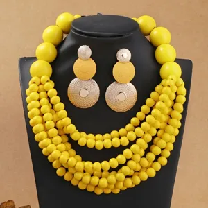 Böhmisches gelbes Holzperlen Halskette und Ohrringe Set für stilvolle Frauen Schmuck.
