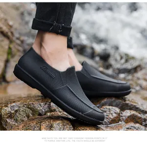 Men's short rain boots, waterproof anti-slip rubber shoes for outdoor work and daily wear.