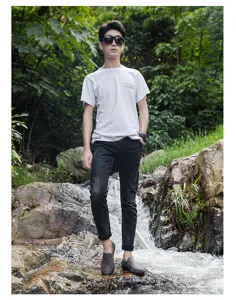 Waterproof short rain boots for adults, non-slip outdoor work rubber shoes, fashion daily wear.