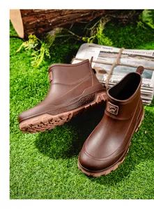 Men's waterproof short rain boots, non-slip rubber work shoes for outdoor fishing and rainy days.