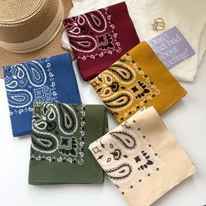 Women Cotton Square Scarf Retro Paisley Printed Lightweight Breathable Neck Scarf Fashionable Daily Commute Head Scarf