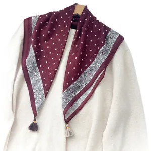 Foulard carré vintage à pois français avec pompons, élégant tour de cou en coton pour femmes.