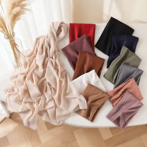 Women's Lightweight Striped Metallic Scarf Casual Commuting Sun Protection Long Shawl Travel Versatile Polyester Scarf