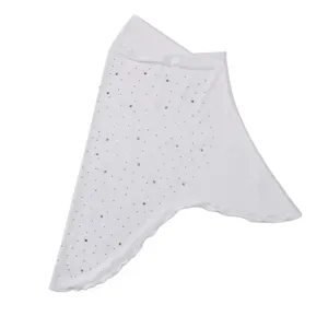 Couvre-chef hijab blanc orné de brillants strass avec bord souple vue détaillée tissu