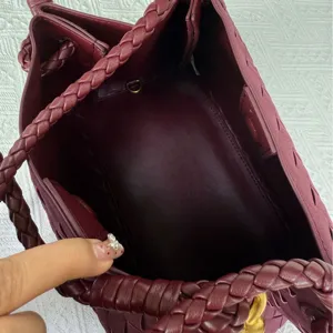 Burgundy woven leather bucket bag large capacity retro shoulder handbag for women