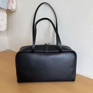 Minimalist Genuine Leather Bowling Bag For Women Large Capacity Solid Color Boston Bag Stylish Shoulder Underarm Bag Commuter Handbag