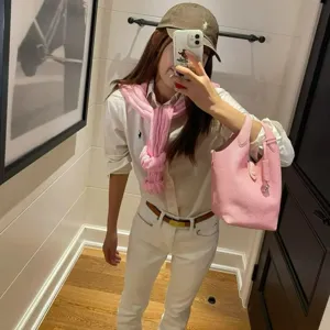 Women Cowhide Leather Bucket Bag Luxury Designer Handbag Large Capacity Litchi Pattern Tote Bag Commuter Shoulder Bag