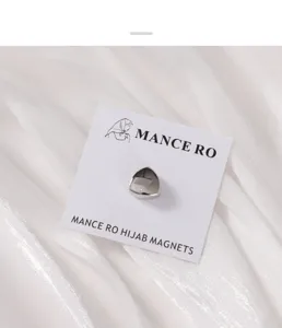 Zilveren driehoek hijab magneet pin voor kleding, stijlvolle antislip magnetische broche.