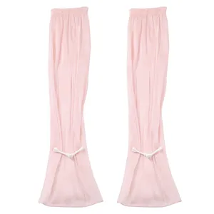 Manches de protection solaire roses en crêpe style chinois avec boucle de perle.