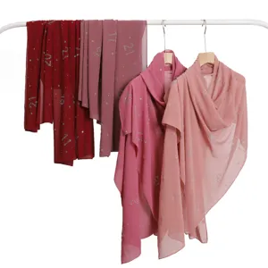 Sciarpa lunga in chiffon sfumato con numeri di strass, elegante scialle da donna e hijab.