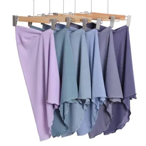 Hijab elastico in tinta unita sciarpa pullover elegante scialle indonesiano per donne moda