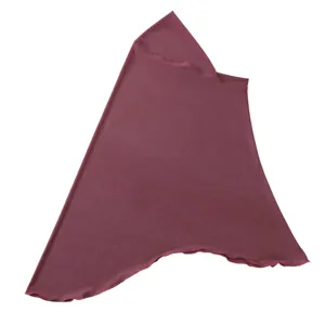 Dettaglio hijab elasticizzato tinta unita, comoda copertura per testa da donna bordeaux.