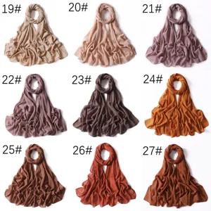Dettaglio variante colore sciarpa chiffon con paillettes d'oro opzioni hijab da 19 a 27.