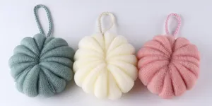 Lot de 3 éponges de douche en maille en forme de citrouille avec lanière, poufs exfoliants.