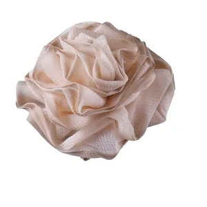 Rose shaped mesh bath sponge soft loofah puff for body washing comfortable shower scrubber