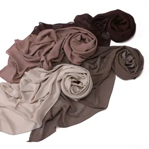 Chiffon kristal hennep hijab met hotfix strass steentjes puntjes, elegante sjaal.
