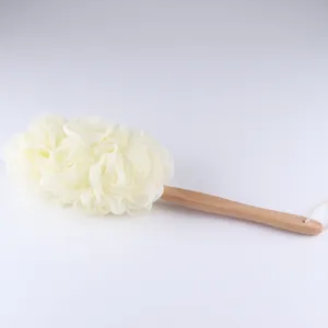 Esponja de baño de mango largo con malla suave para la limpieza corporal diaria.