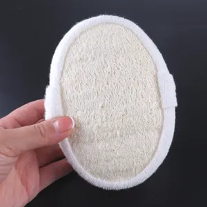 Éponge de bain loofah naturelle exfoliant pour le corps avec poignée pour douche quotidienne.