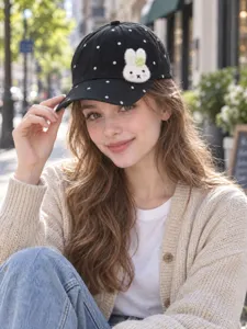 Süße Pünktchen Baseballcap mit weißem Kaninchen Aufnäher lässiger Sonnenhut für Damen
