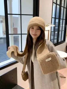 Mignon bonnet en tricot et écharpe une pièce hiver chaud confortable cache-oreilles