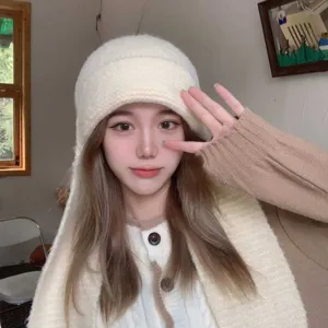 Bonnet et écharpe tricotés 2en1 hiver chaud cagoule pour femme mignonnes oreillettes.